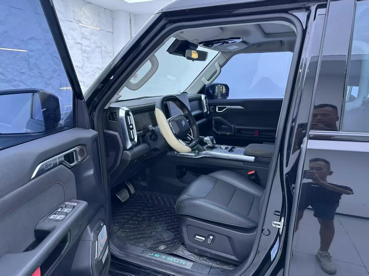 Jetour 2025 Traveler 2.0T Four-wheel Drive 200000 Commemorative Edition Automatic Gear 4