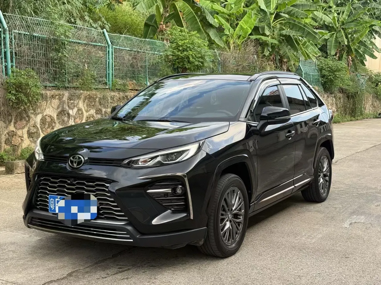打开图片灯箱:Toyota 2023 Willanda 2.0 Stepless Two-Drive Luxury PLUS Edition Automatic Gear