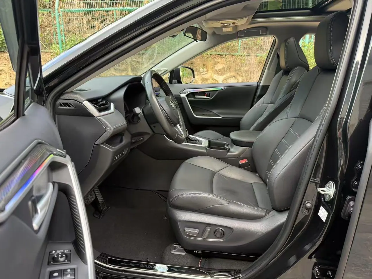 Toyota 2023 Willanda 2.0 Stepless Two-Drive Luxury PLUS Edition Automatic Gear 3