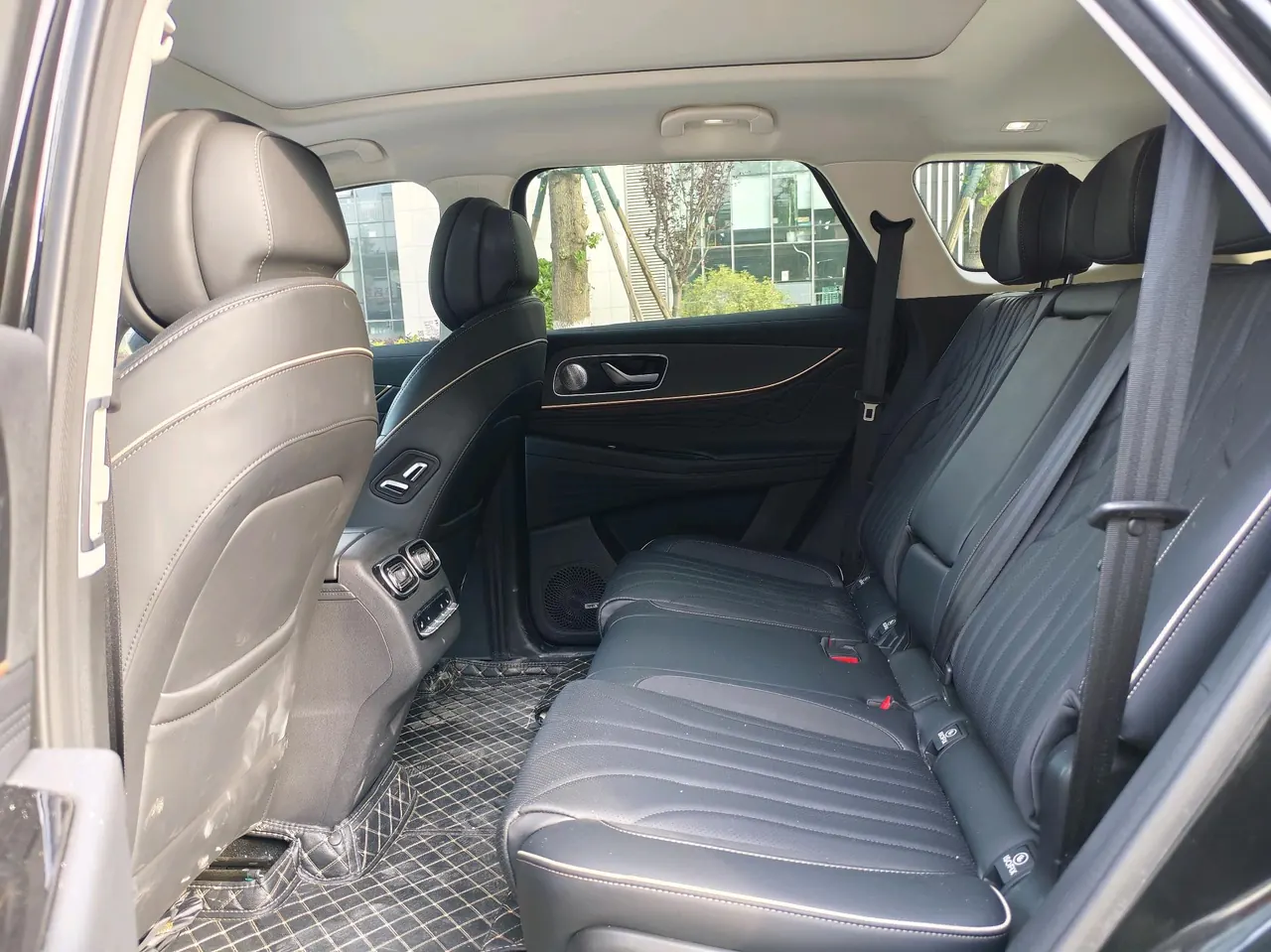 Chery 2023 Ruihu 9 2.0T 400T Two-Drive Deluxe Edition 7-seat Automatic Gear 9