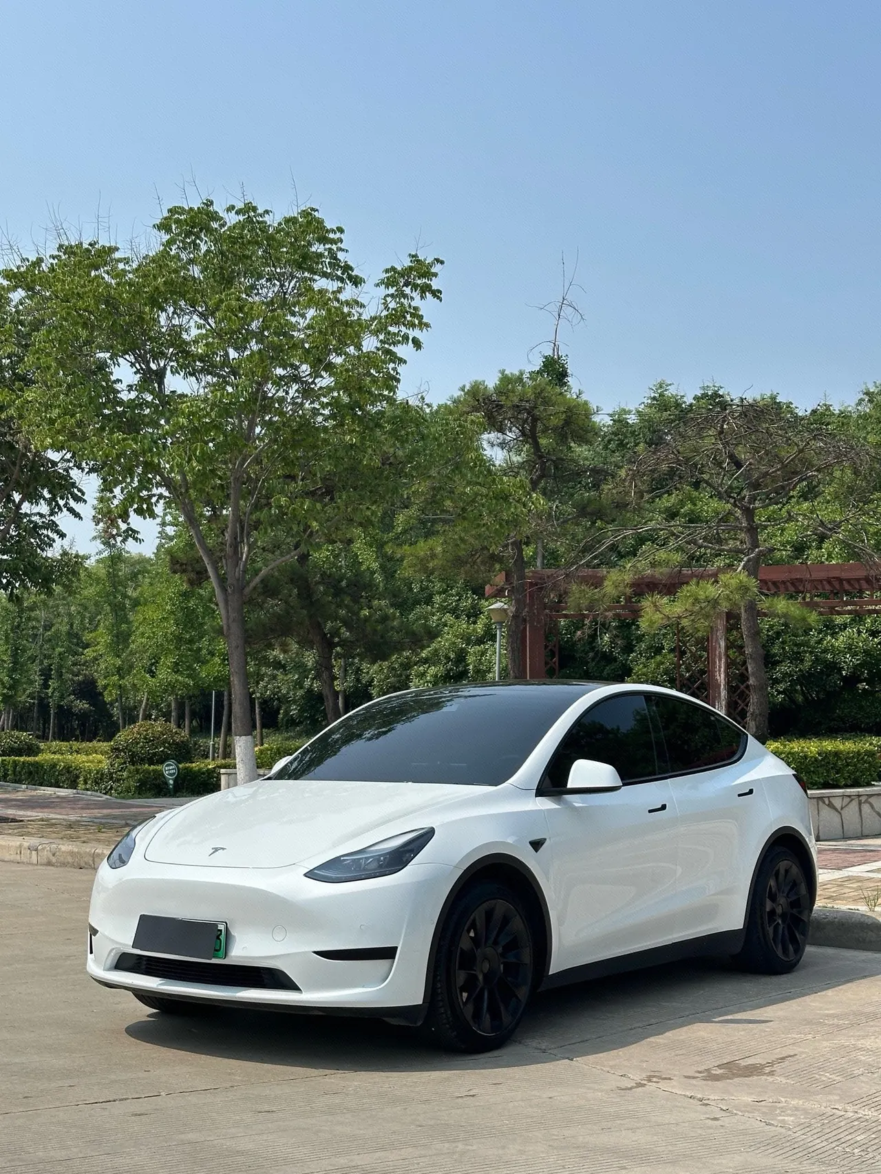 打开图片灯箱:Tesla 2022 Model Y rear-wheel drive version (facelift) automatic gear