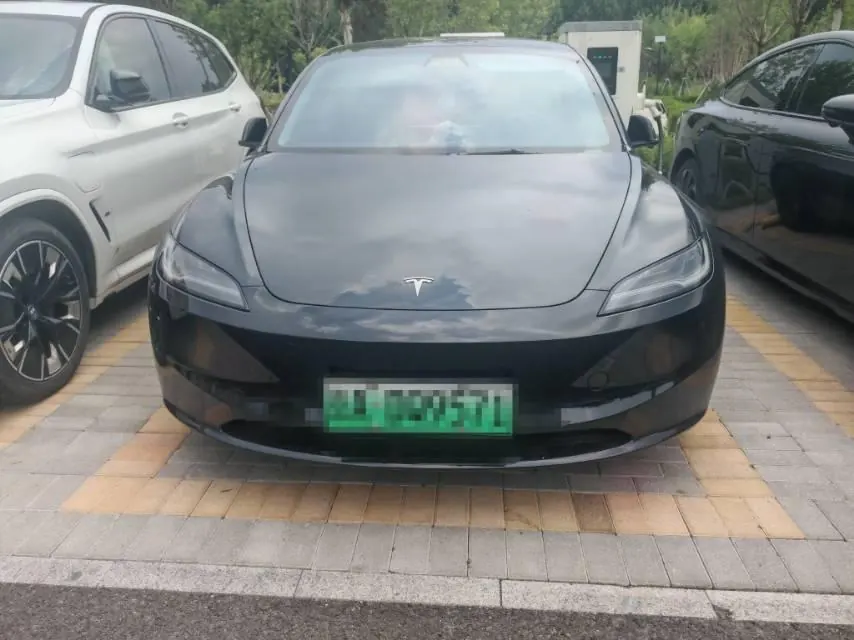 Tesla 2023 Model 3 Long Endurance New Edition Dual Motor All-wheel Drive Automatic Transmission 2