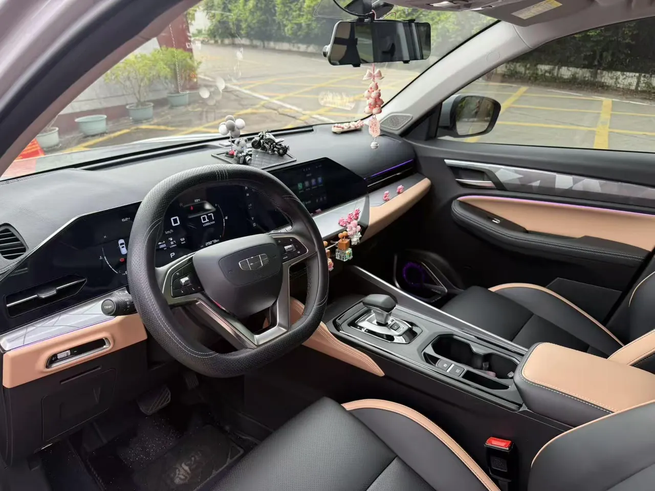 Geely 2024 Hao Yue PRO 1.5T Vertical and Horizontal Automatic Gear 7