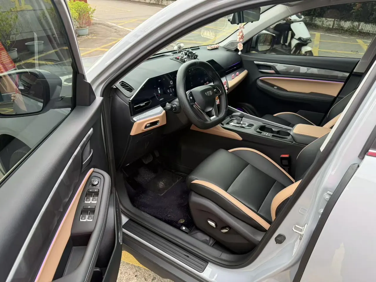 Geely 2024 Hao Yue PRO 1.5T Vertical and Horizontal Automatic Gear 9
