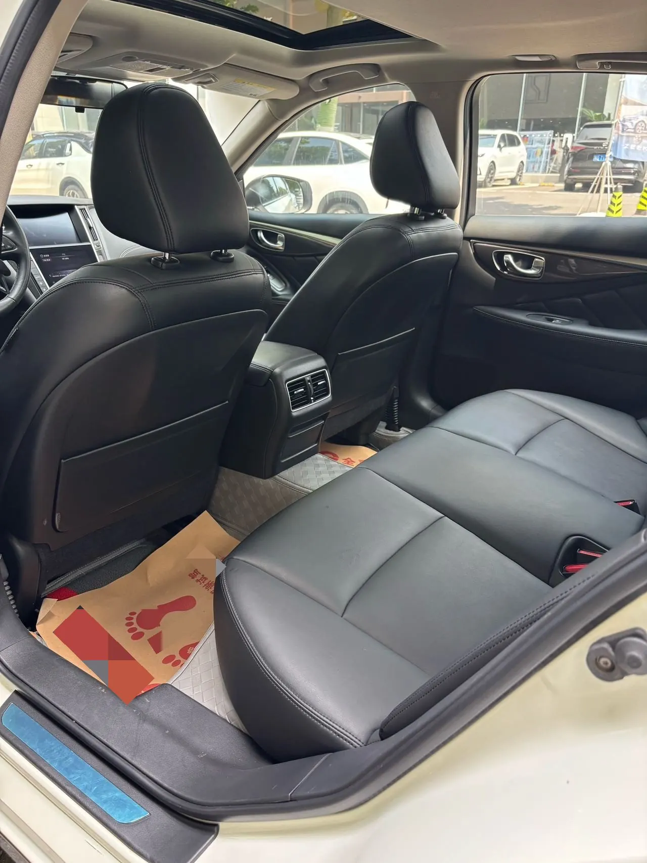Infiniti 2022 Q50L 2.0T Comfort Edition Automatic 5