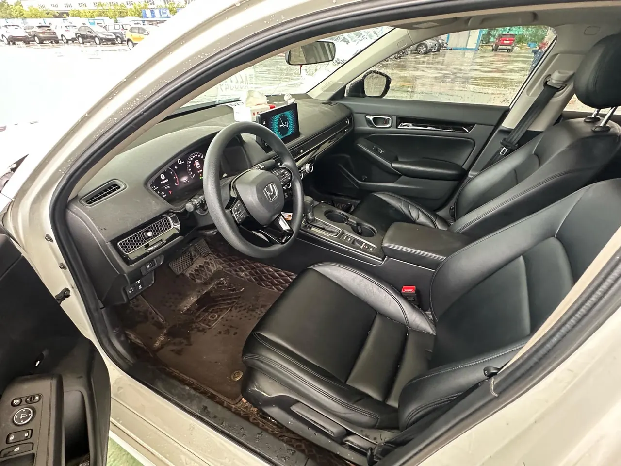 Honda 2022 Civic 1.5T Stepless 240TURBO Combustion Edition Automatic Gear 4