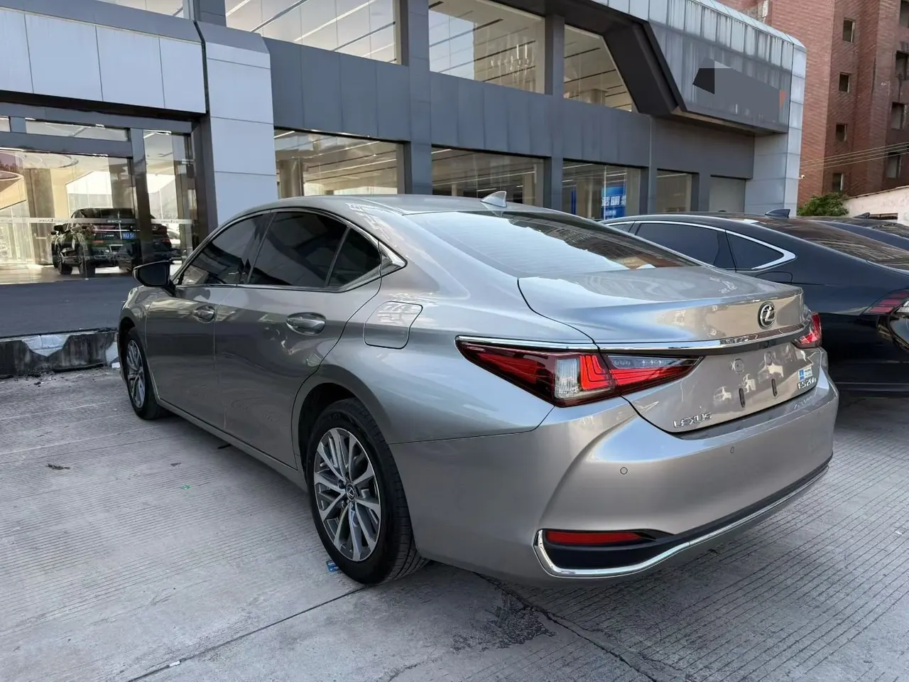 Lexus ES (Imported) 2023 ES260 2.5 Excellence Automatic Gear 4