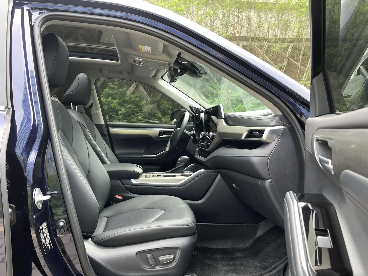 Toyota 2024 Highlander Dual Engine 2.5 Stepless Intelligent Electric Hybrid Four-wheel Drive Extreme Edition 7-seat Automatic Transmission 10