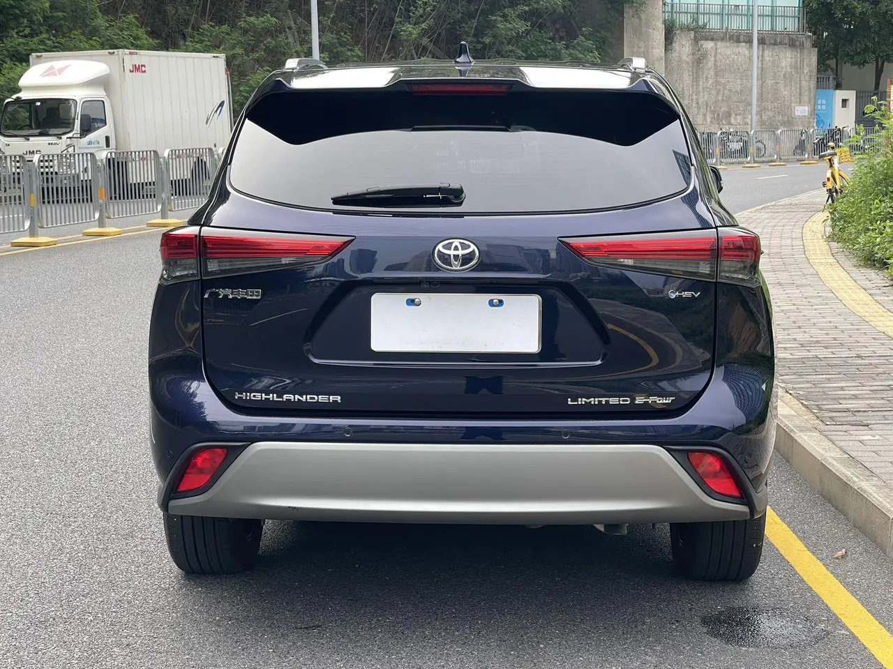 Toyota 2024 Highlander Dual Engine 2.5 Stepless Intelligent Electric Hybrid Four-wheel Drive Extreme Edition 7-seat Automatic Transmission 13