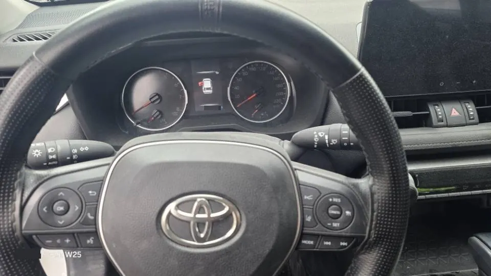 Toyota 2024 RAV4 Rongbo 2.0 Stepless Two-Drive City Edition Automatic Gear 5