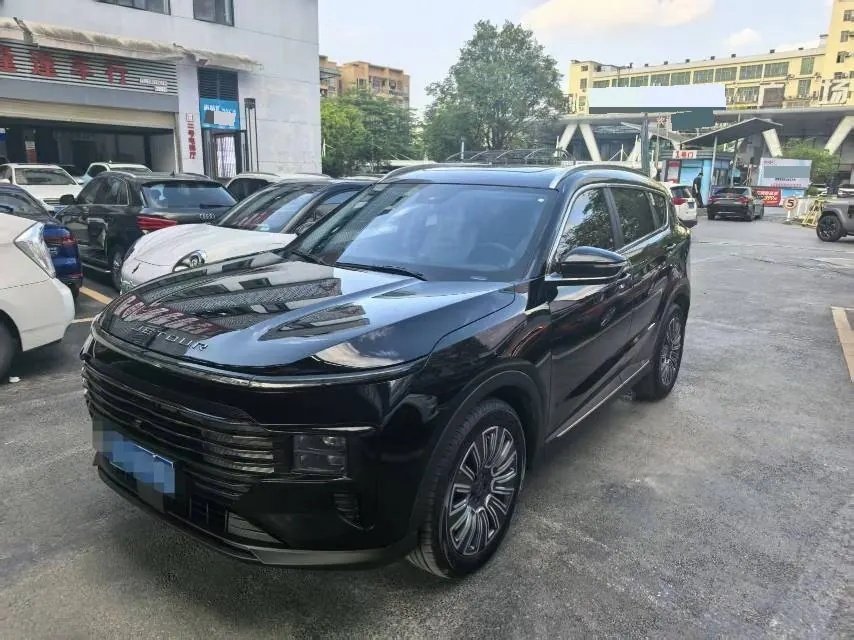 Jetour 2025 X70 PLUS 1.5T Deluxe Edition 5-seat Automatic Gear 3