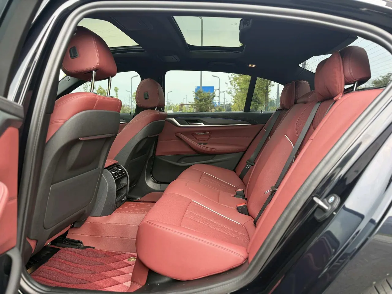 BMW 5 Series 2023 530Li 2.0T Leading M Sports Suit (Modified) Automatic Gear 6