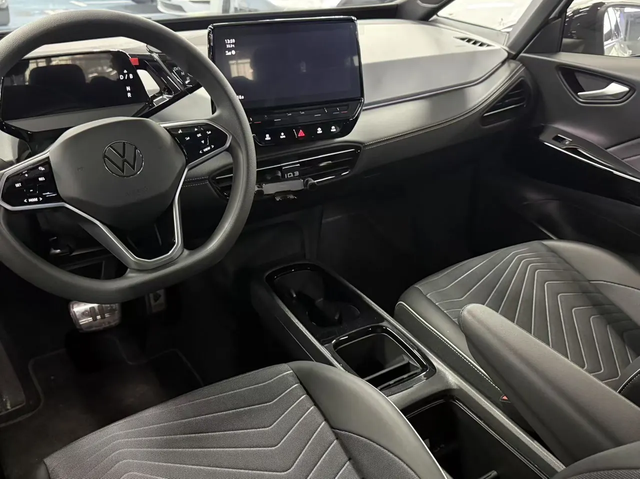 Volkswagen 2024 ID. 3 Pure Intelligence Enjoyment Version, Automatic Transmission 11
