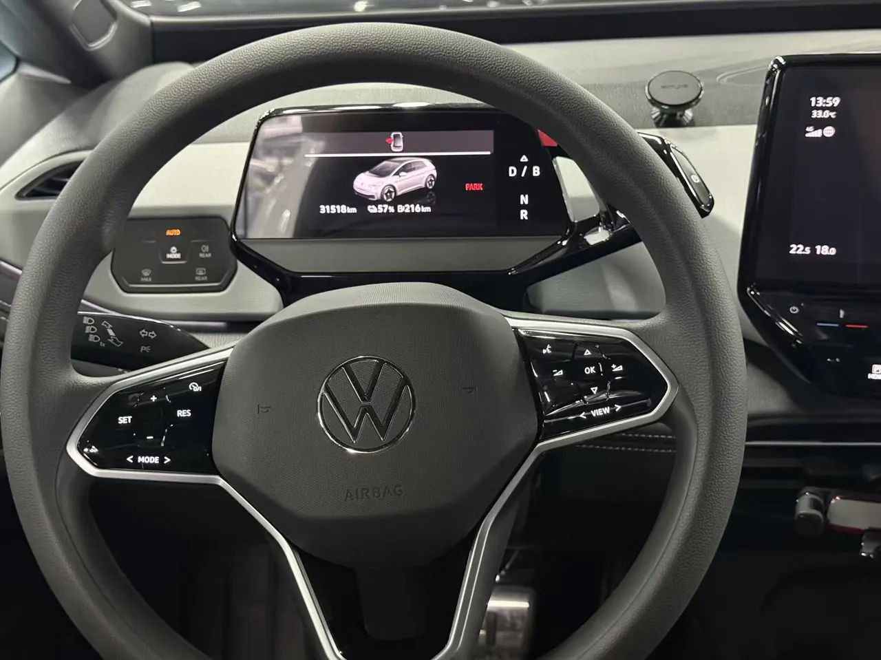 Volkswagen 2024 ID. 3 Pure Intelligence Enjoyment Version, Automatic Transmission 7