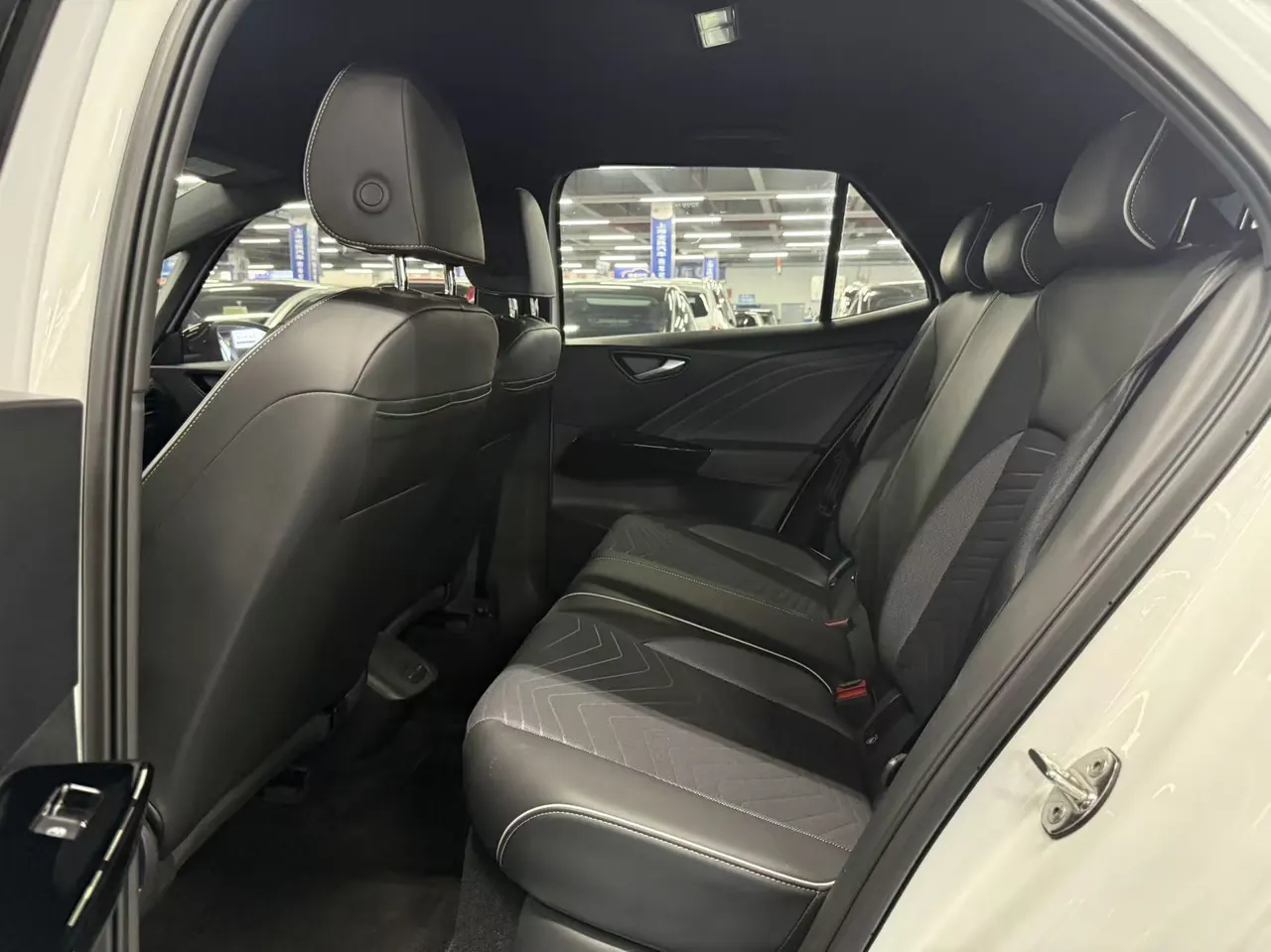 Volkswagen 2024 ID. 3 Pure Intelligence Enjoyment Version, Automatic Transmission 9