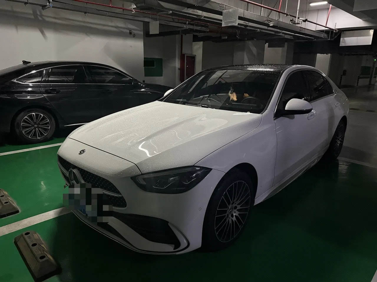 打开图片灯箱:Mercedes Benz Class C 2025 C 260 L 48V 1.5T Sports Edition Automatic Gear