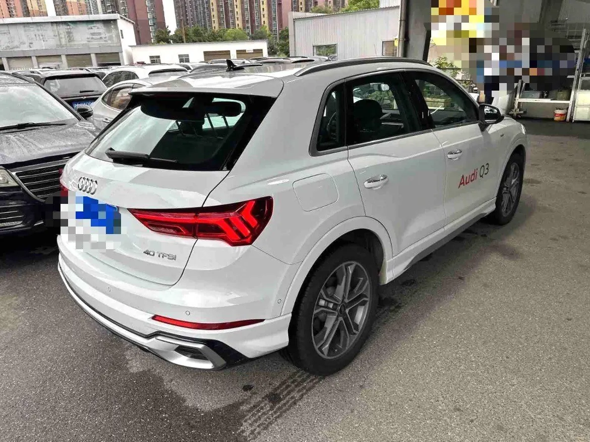 Audi 2024 Q3 2.0TFSI 40TFSI Fashion Dynamic Automatic 10