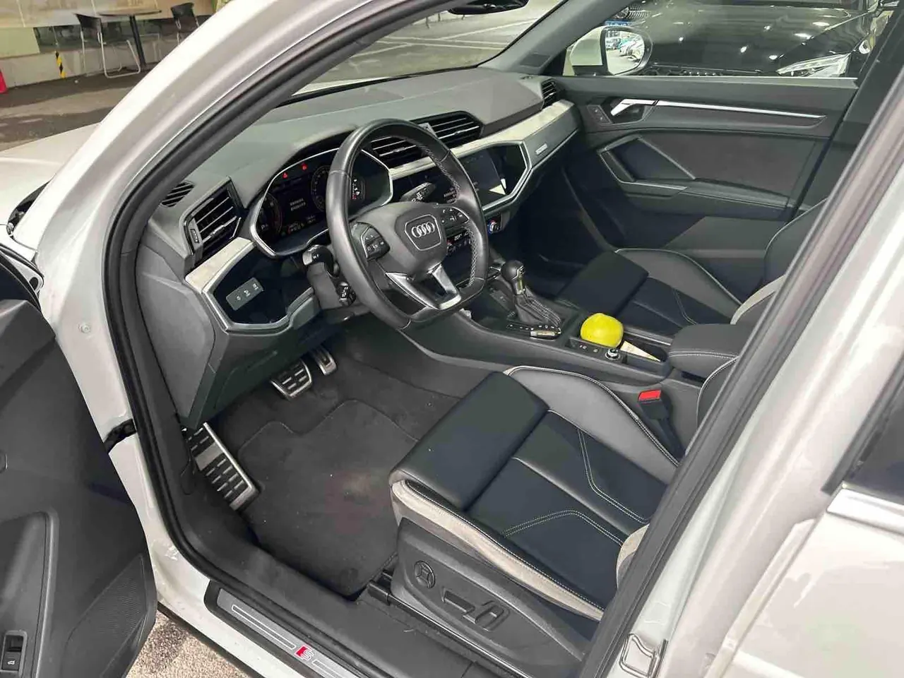 Audi 2024 Q3 2.0TFSI 40TFSI Fashion Dynamic Automatic 2