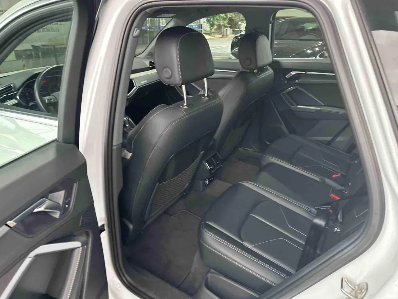 Audi 2024 Q3 2.0TFSI 40TFSI Fashion Dynamic Automatic 3