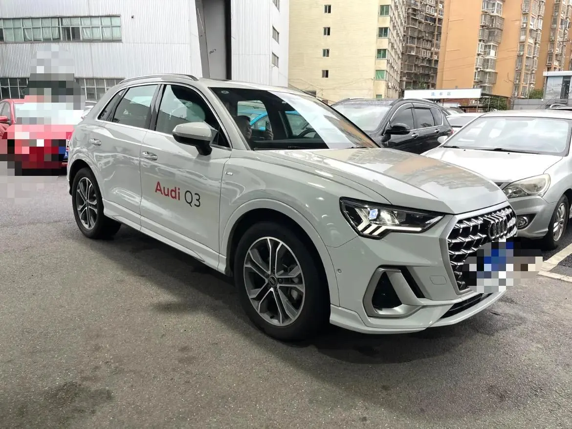 Audi 2024 Q3 2.0TFSI 40TFSI Fashion Dynamic Automatic 7