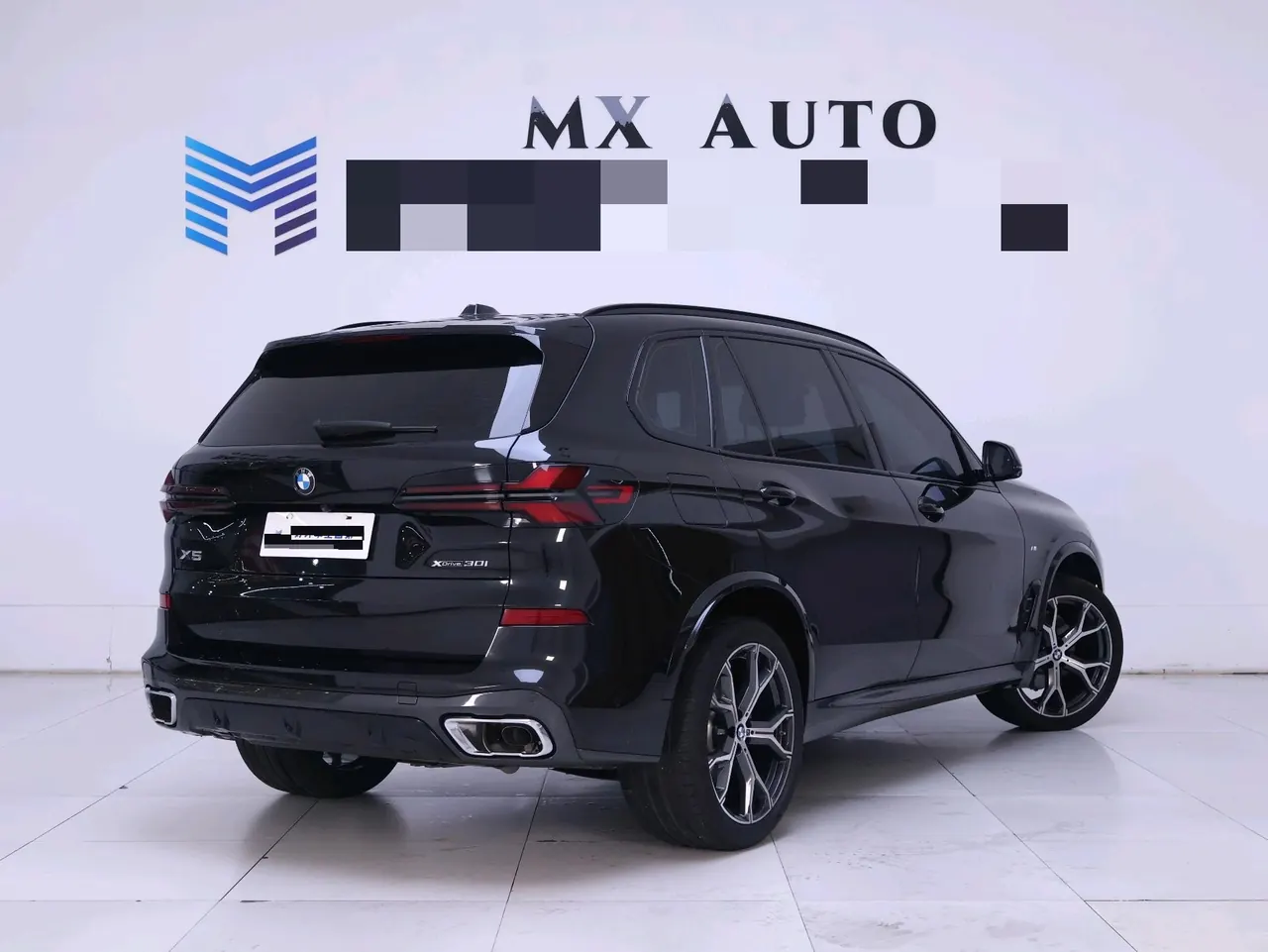 BMW 2023 X5 xDrive30Li 48V 2.0T exclusive m sports obsidian night suit automatic gear 3