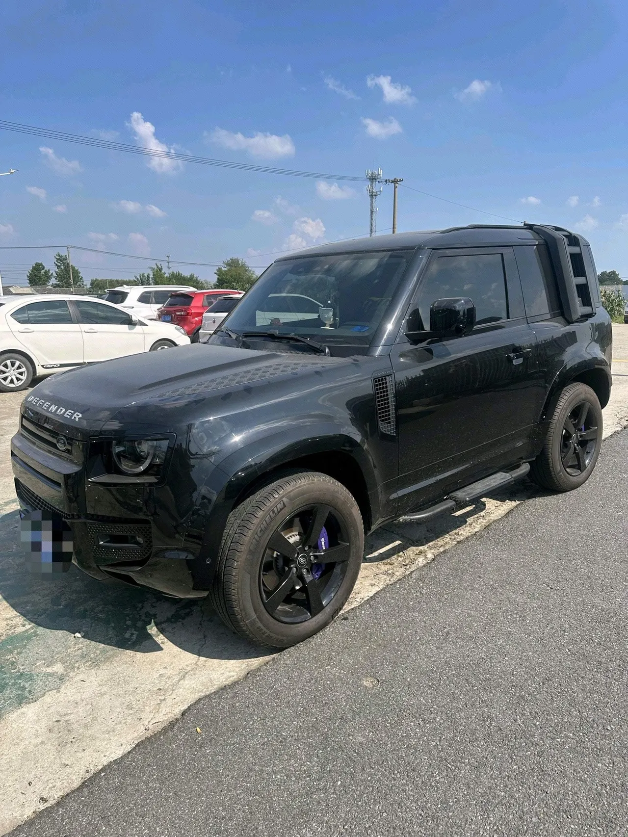 打开图片灯箱:Land Rover Guard (Imported) 2025 Guard 90 48V 3.0T P400 X-Dynamic HSE Automatic Gear