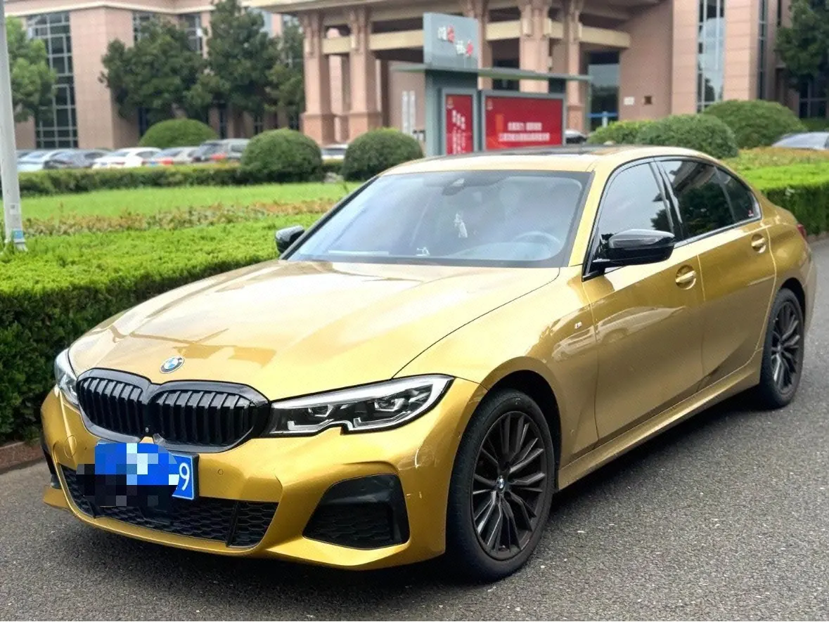 Open image lightbox: BMW 3 Series 2020 330Li xDrive 2.0T M Sports Obsidian Night Suit Automatic Gear