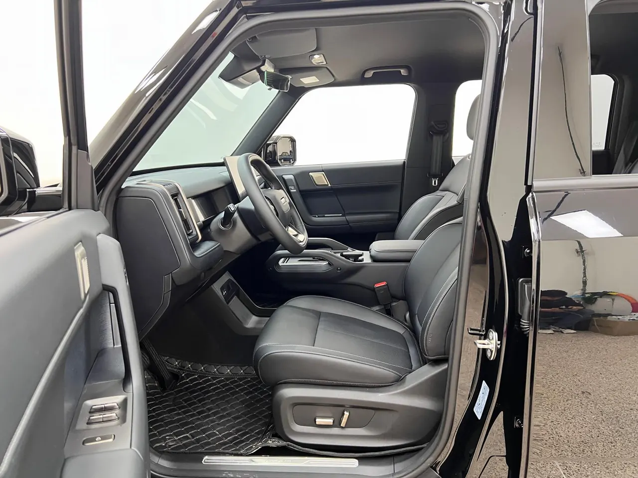 Chery 2025 Fengyun X3L 205 Four-wheel Drive High Energy Edition Automatic Gear 5