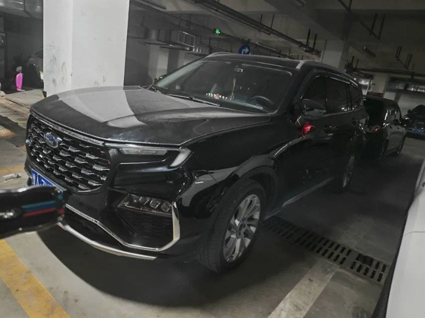 打开图片灯箱:Ford 2021 Lingyu 2.0T EcoBoost 225 Platinum Collar 7-seat Automatic Gear