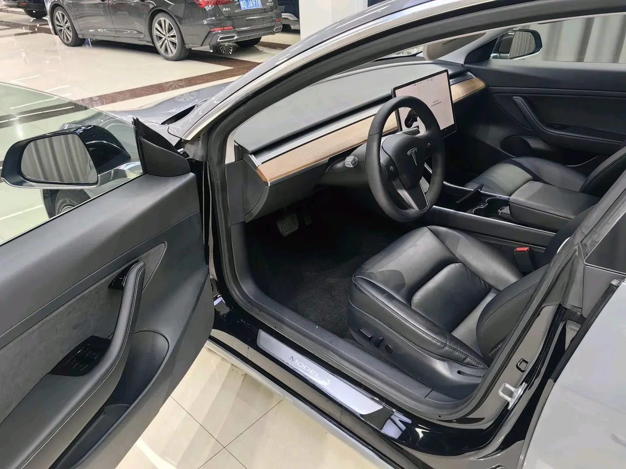 Tesla 2020 Model 3 Standard Endurance Rear Drive Upgraded Automatic Gear 7
