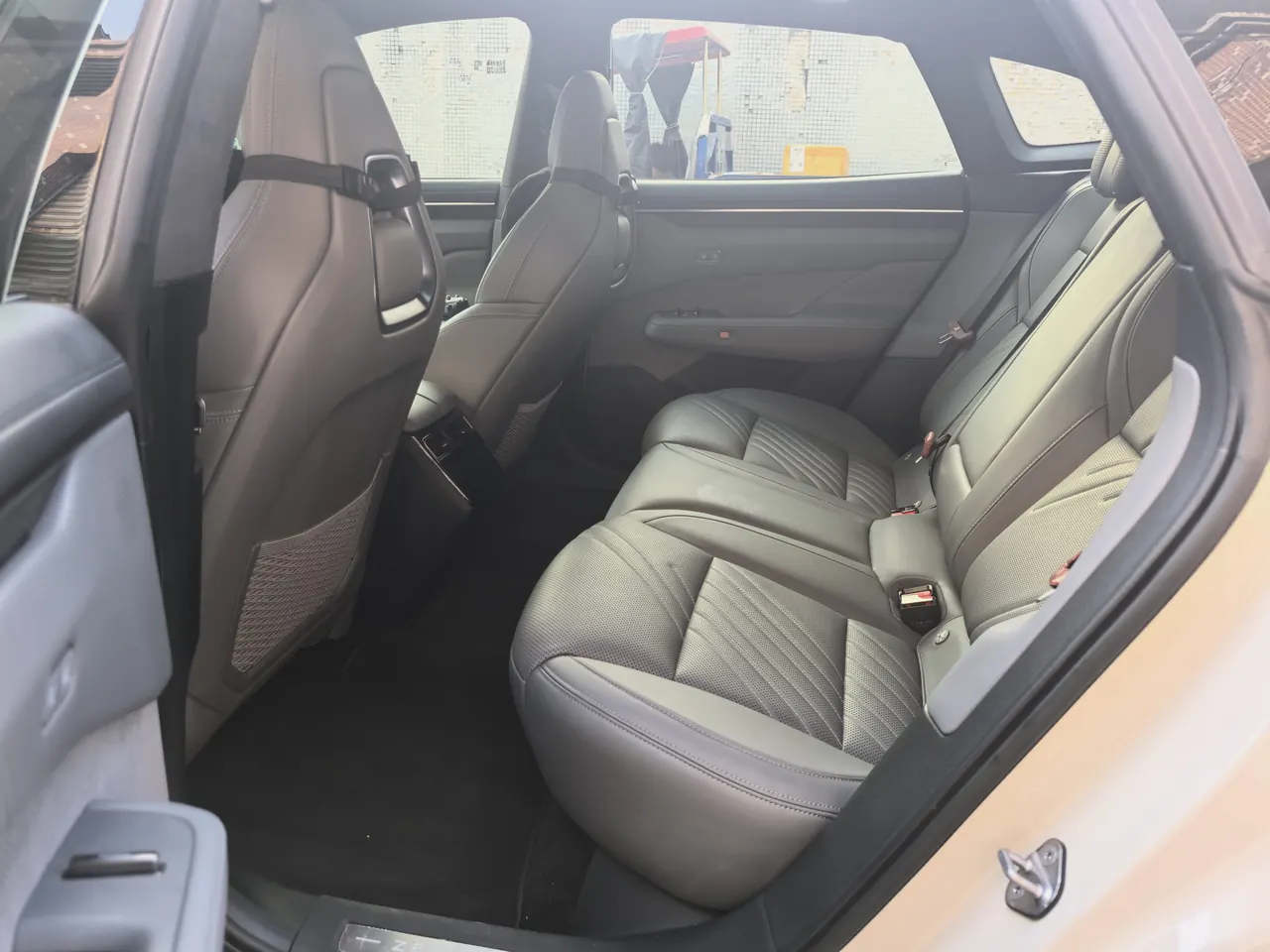 Zeekr 2025 Zeekr 001 WE version 100kWh rear drive automatic gear 6