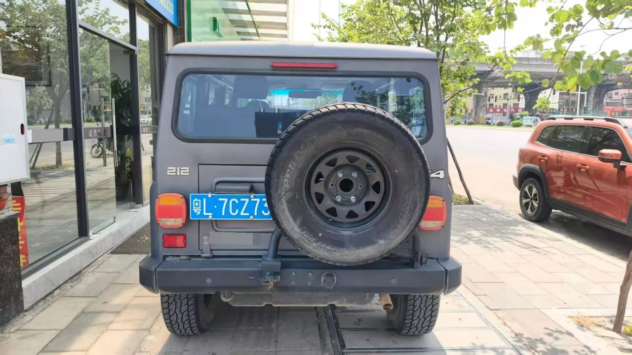 BAIC 2023 Beijing 212 2.4T sniper hard-core manual gear 6