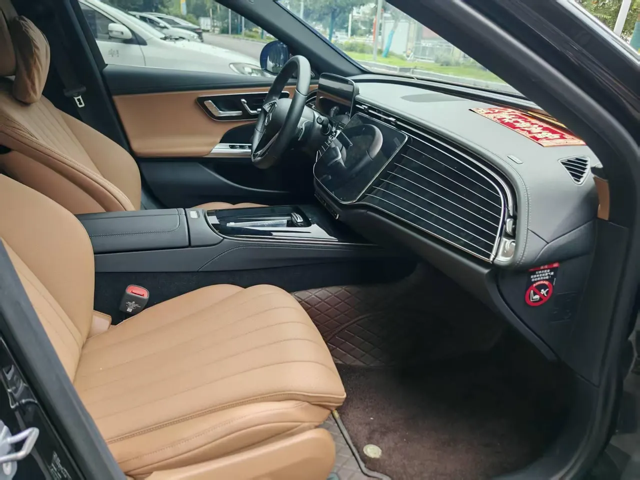 Mercedes Benz E Class 2024 E 260 L 48V 2.0T Automatic 3