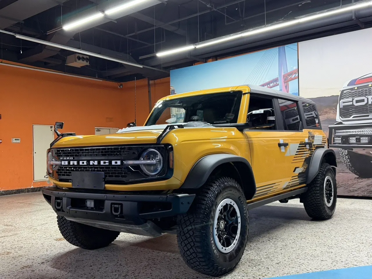 Open image lightbox: Ford 2024 Liema 2.3T Long Beach Automatic Gear