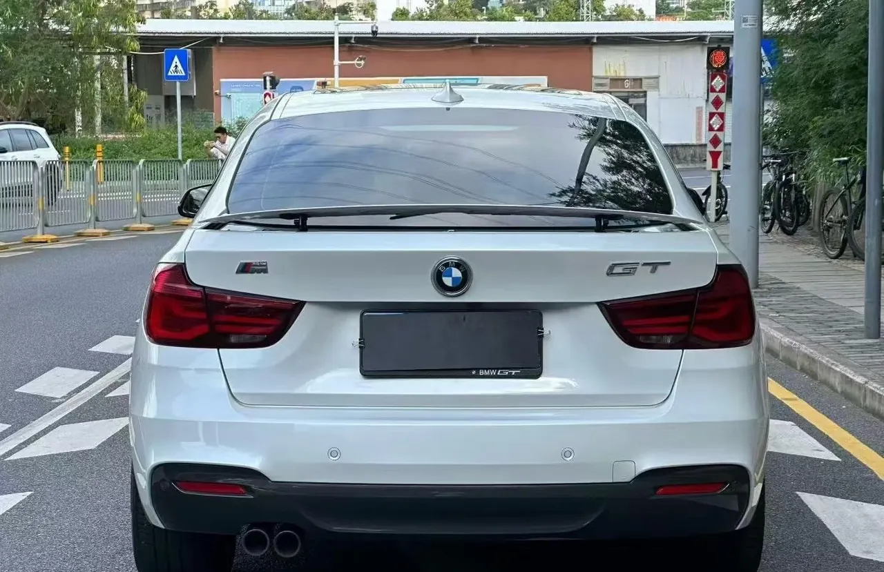 BMW 3 Series GT (Imported) 2020 GT 330i 2.0T M Sports Obsidian Night Edition Automatic Gear 3