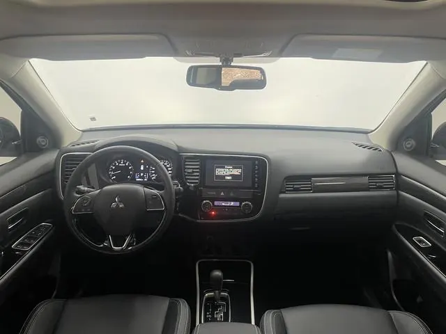 Mitsubishi 2020 Outlander 2.0 Stepless Two-Drive Enjoy Edition 5-seat Automatic Gear 4