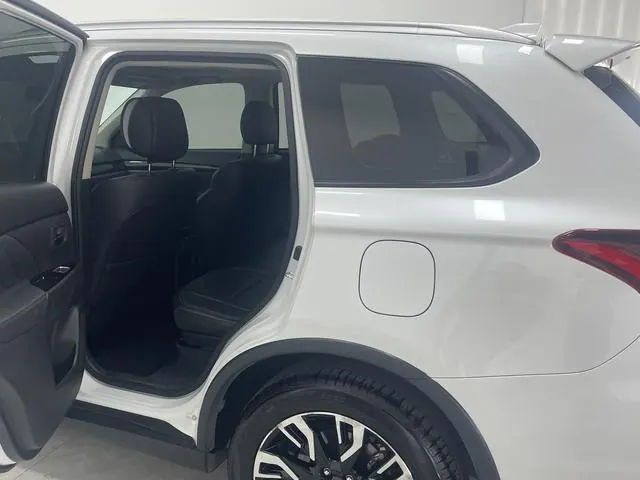 Mitsubishi 2020 Outlander 2.0 Stepless Two-Drive Enjoy Edition 5-seat Automatic Gear 6