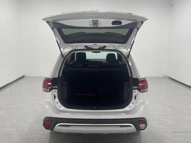 Mitsubishi 2020 Outlander 2.0 Stepless Two-Drive Enjoy Edition 5-seat Automatic Gear 8