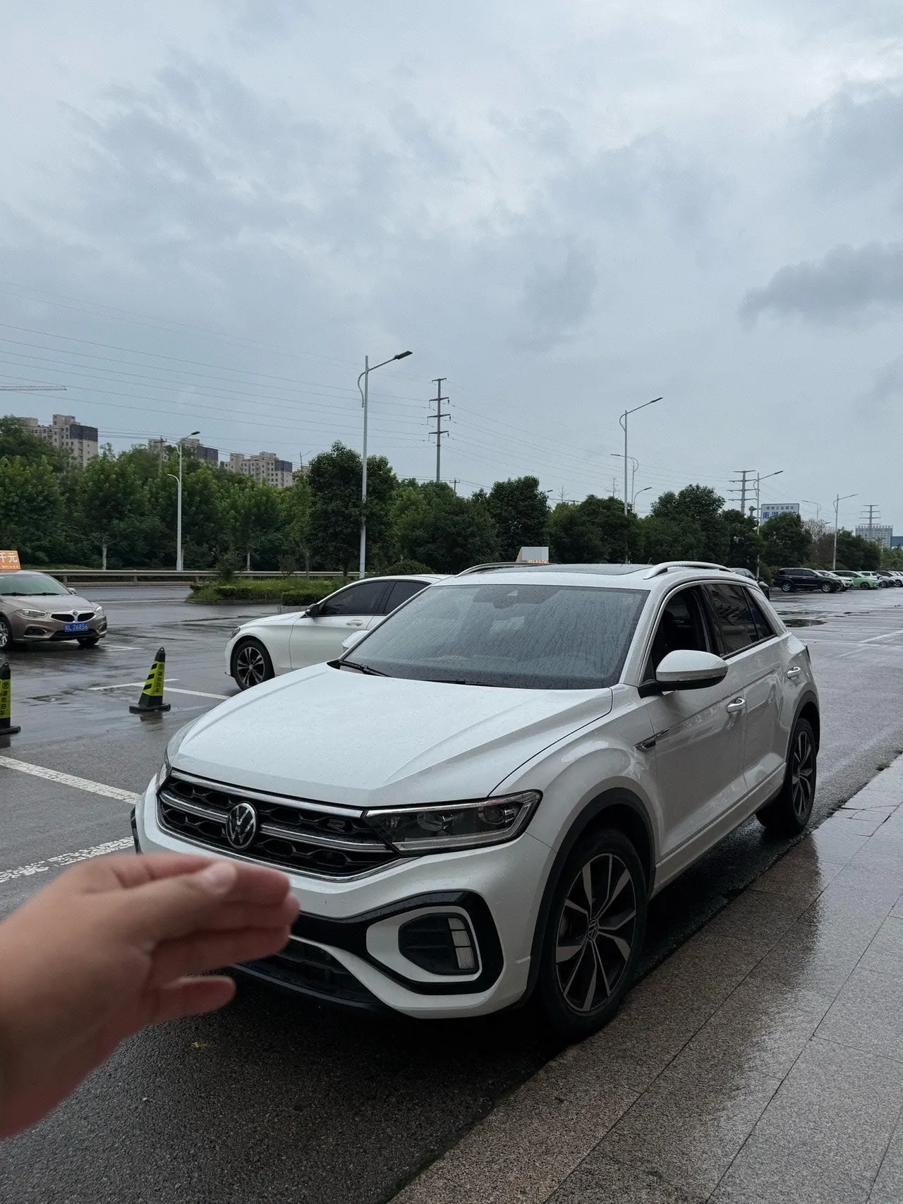 打开图片灯箱:Volkswagen 2023 Tange 1.5TSI 300TSI Two-Drive Chen Guang Edition Automatic Gear