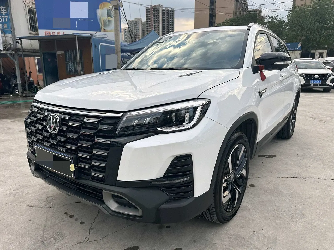 Open image lightbox: ChangAn 2024 CS75 1.5T Enjoy Edition Premium Automatic Gear