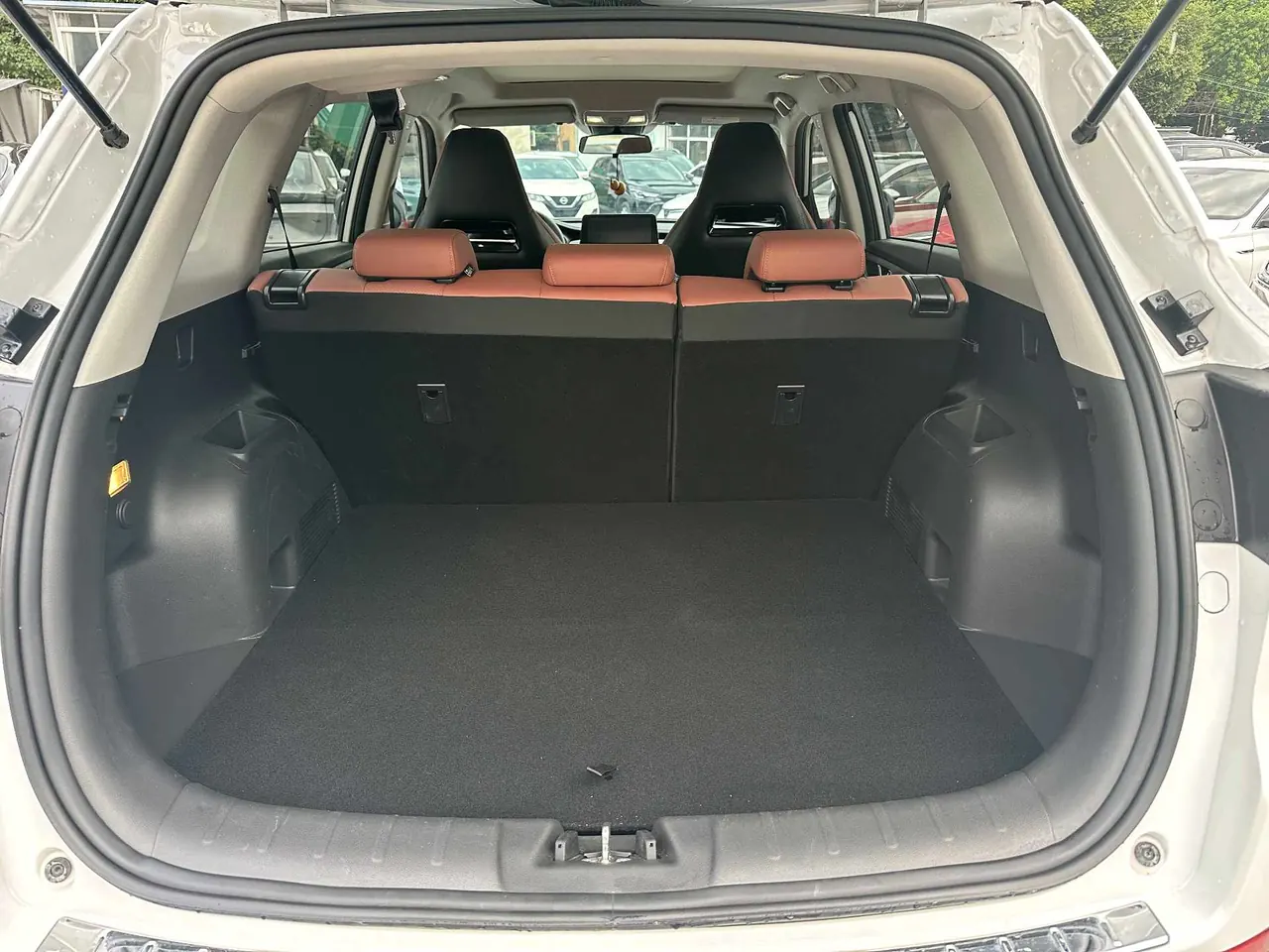 ChangAn 2024 CS75 1.5T Enjoy Edition Premium Automatic Gear 12