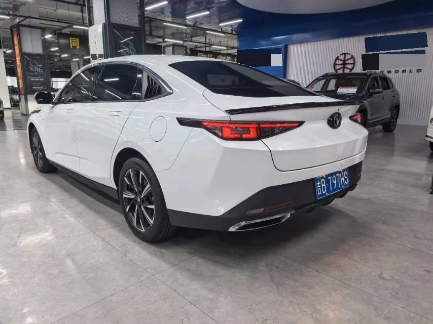 ChangAn 2024 Yidong 1.5TGDI Honorable Automatic Gear 3