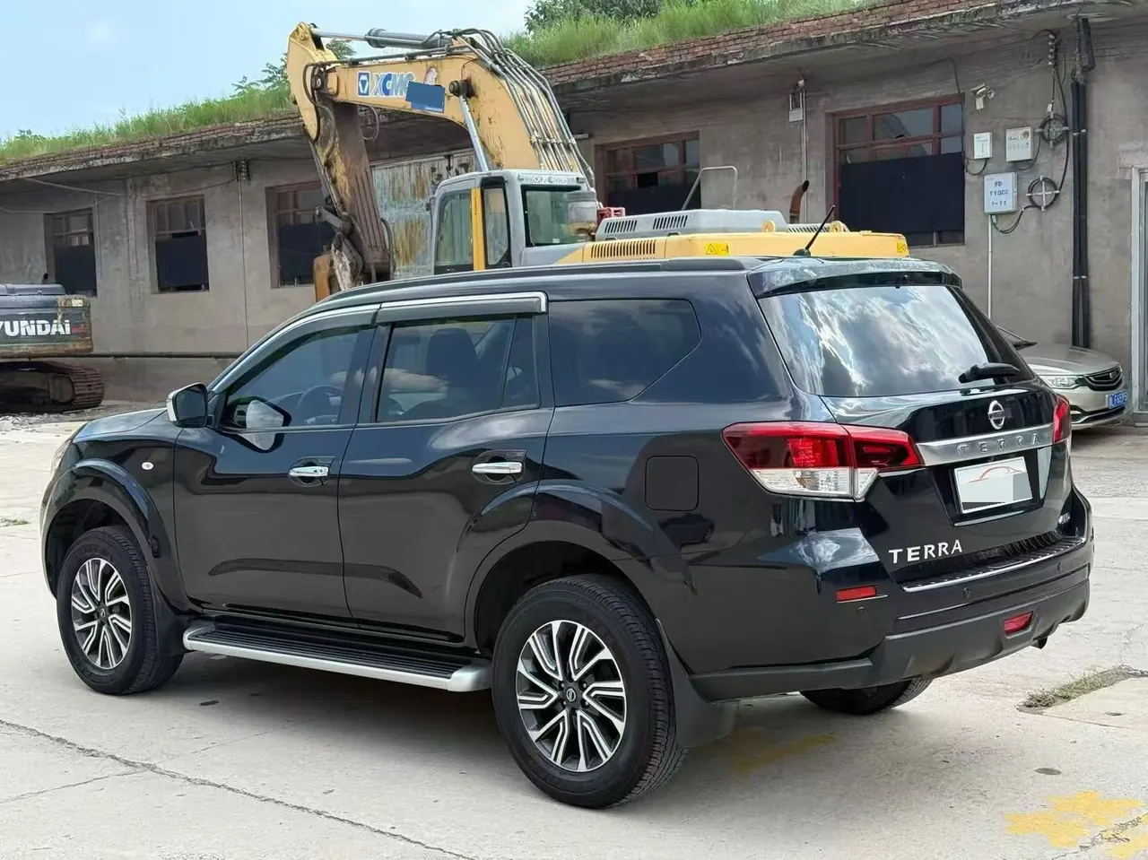 Nissan 2020 Tuda 2.5 Four-wheel Drive Deluxe Edition Automatic Transmission 4