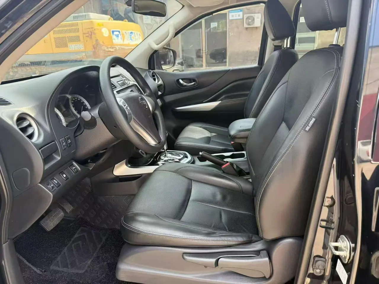 Nissan 2020 Tuda 2.5 Four-wheel Drive Deluxe Edition Automatic Transmission 9
