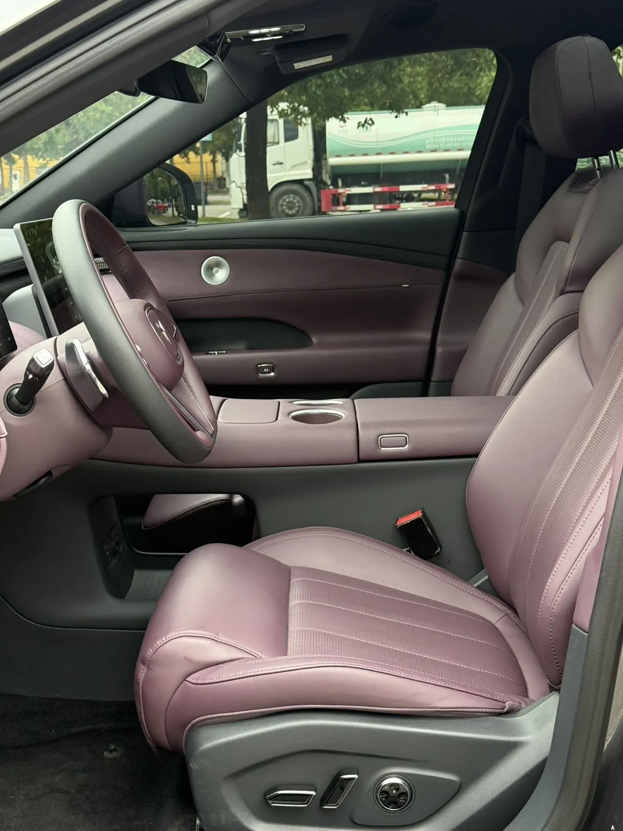 Voyah 2025 FREE four-wheel drive dry Kun version of automatic gear 6