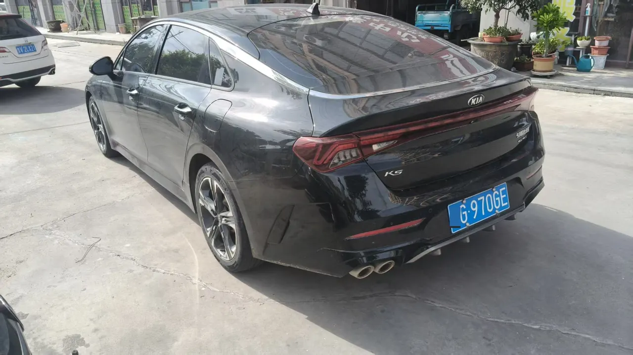 Kia 2020 K5 Keku 2.0T 380T GT-Line Distinguished Technology Edition Automatic Gear 3