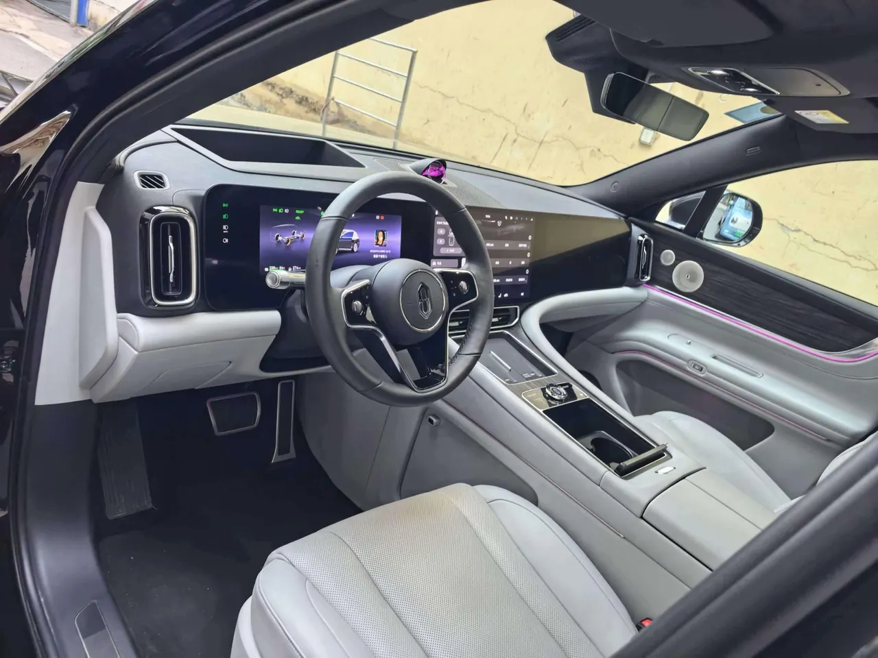 AITO 2024 AITO M9 extended range Ultra version 52kWh5 seat version automatic gear 3