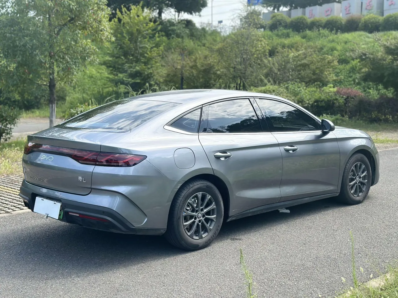 BYD 2024 Qin L DM-i 1.5 stepless 80KM leading automatic gear 9