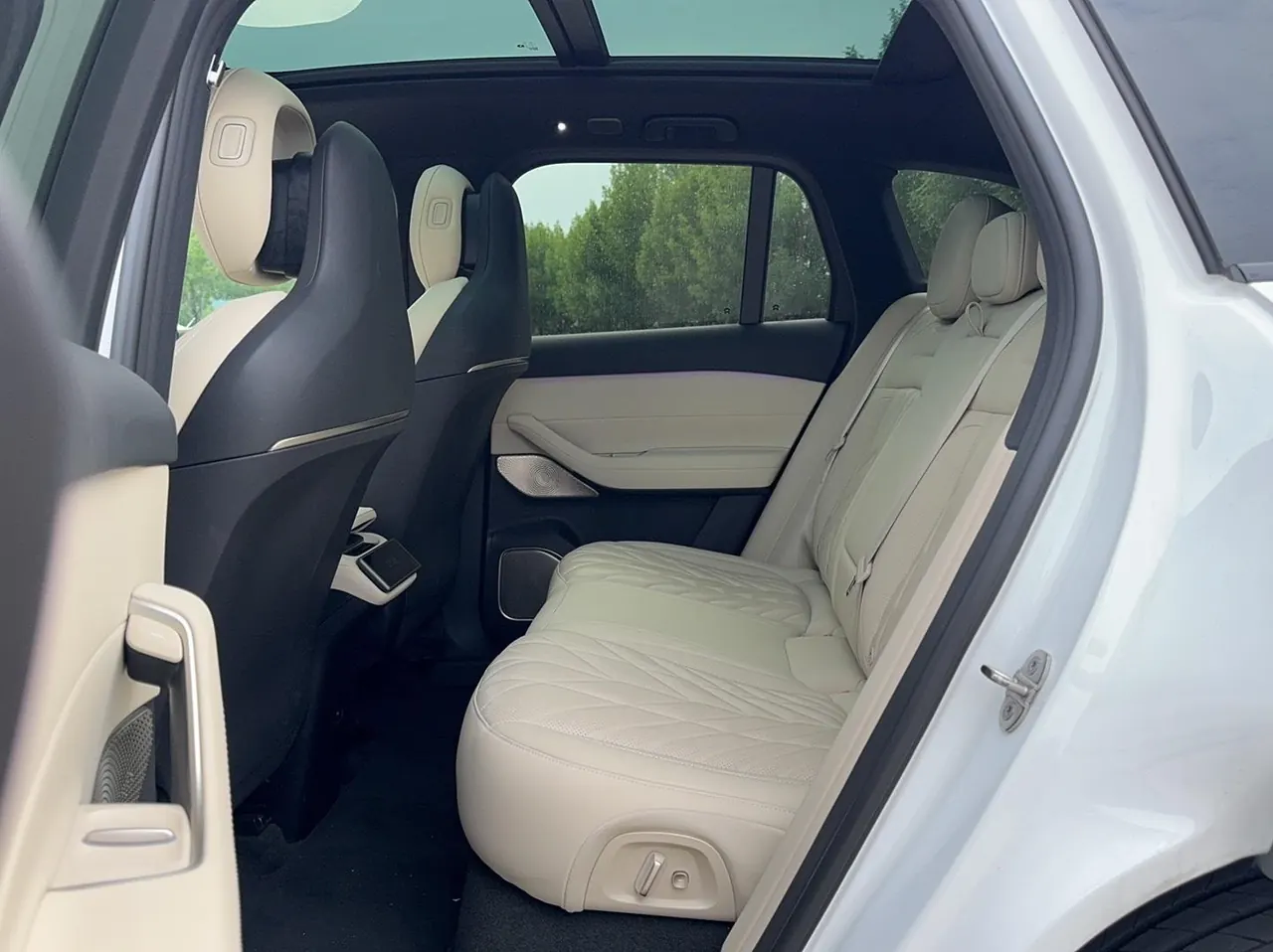 NIO 2025 ES6 75kWh automatic gear 10