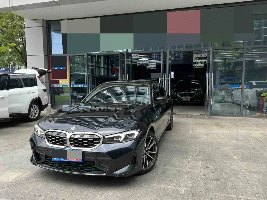 Open image lightbox: BMW 3 Series 2023 325i 2.0T M Sports Suit Automatic Gear